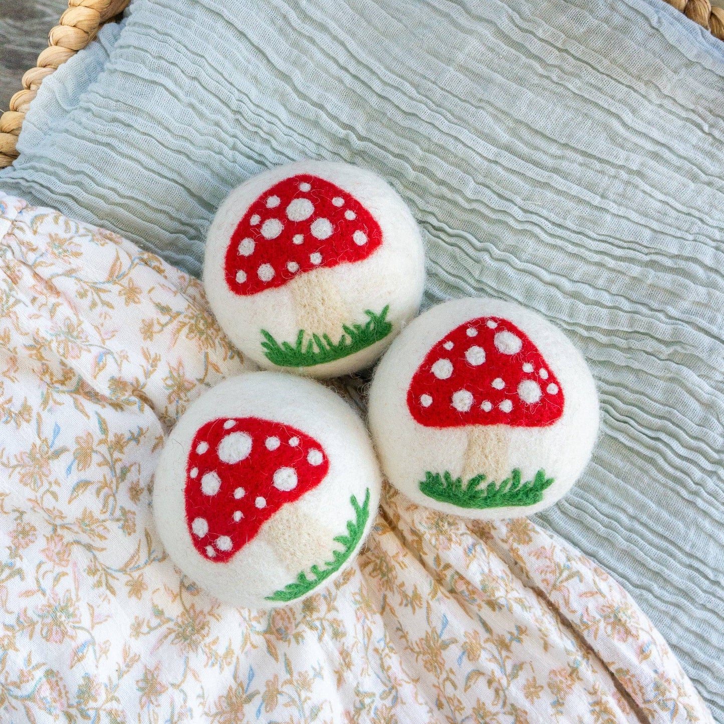 White Mushroom Dryer Balls