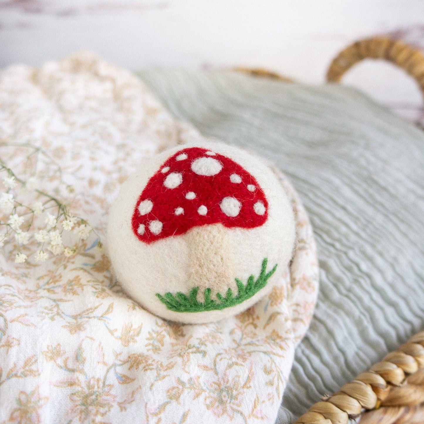 White Mushroom Dryer Balls