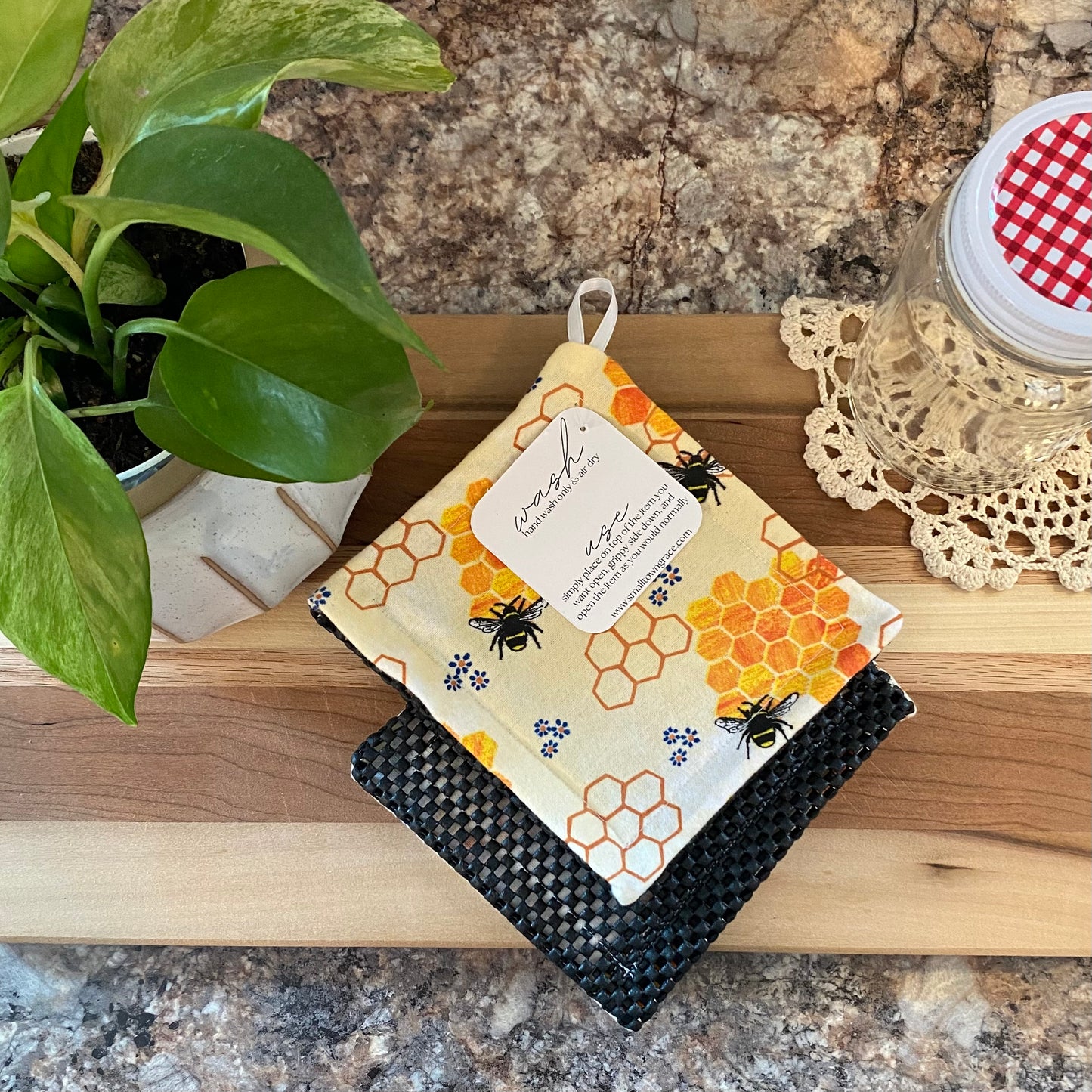 Honey Bees Jar Grippers