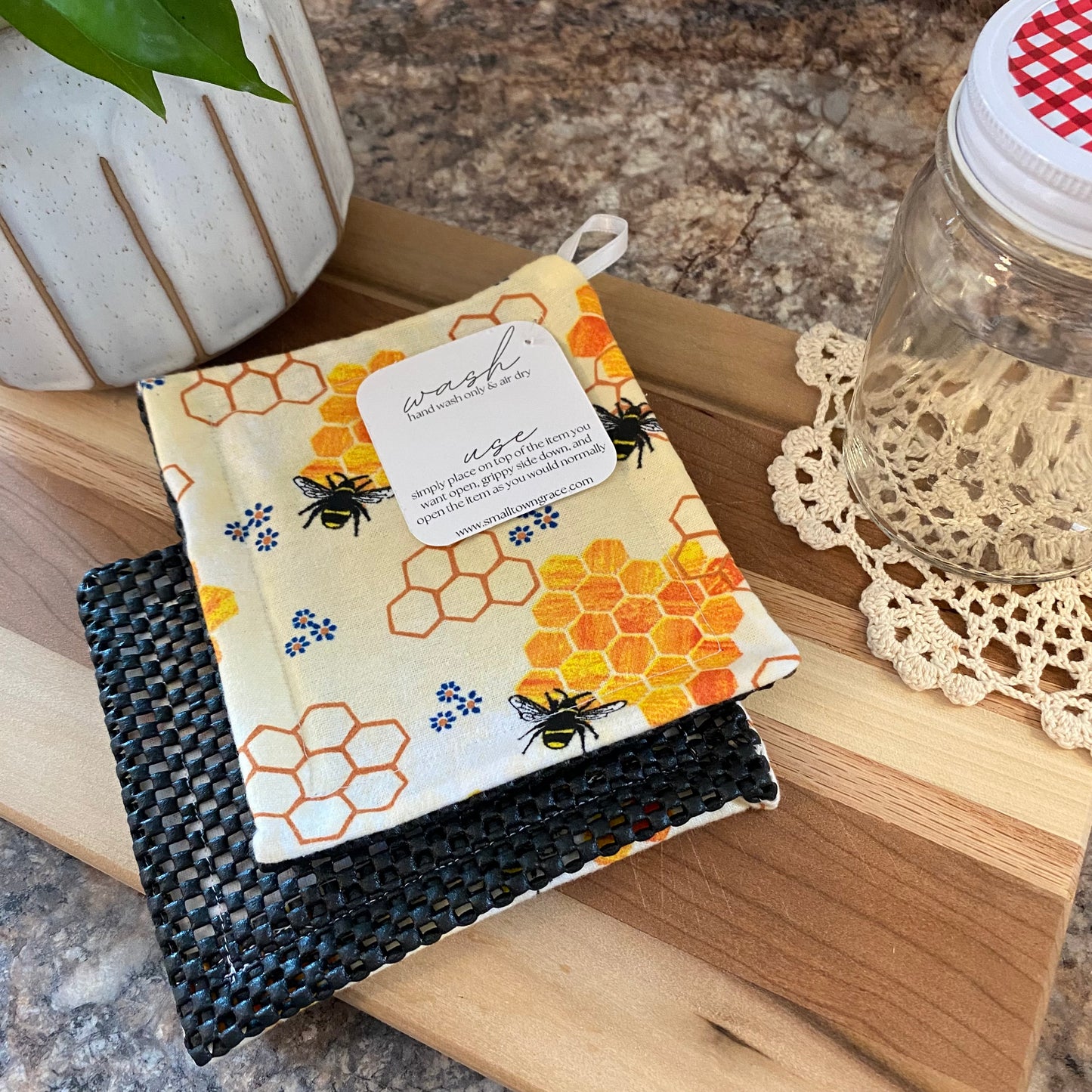 Honey Bees Jar Grippers
