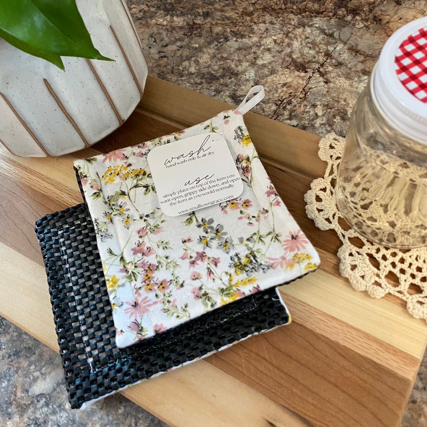 Vintage Floral Jar Gripper