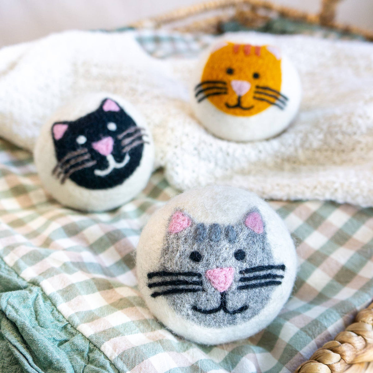 Wool Dryer Ball Cat Mix (Orange, Grey, Black) - House Cats: PACKAGE FREE (no bag)